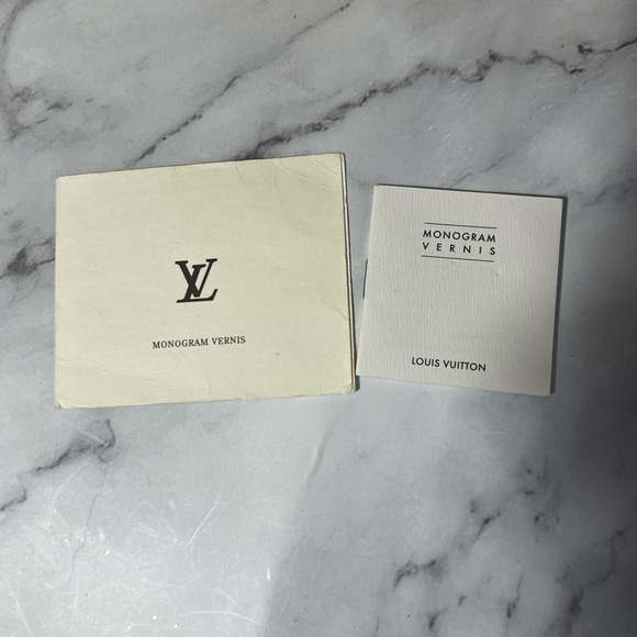 GUC Louis Vuitton Yellow Vernis Houston Bag - Picture 12 of 13